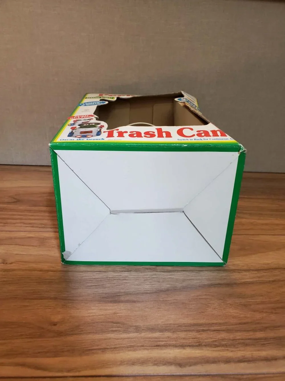 Vintage Sesame Street Oscar the Grouch Peek A Boo Trash Can Illco 1992